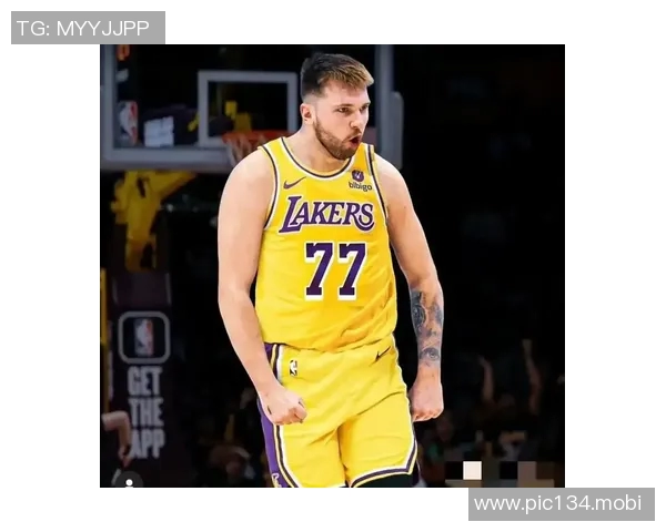 湖人vs独行侠前瞻:东契奇无缘战旧主,独行侠欲终结八连败 湖人vs独行侠前瞻:东契奇无缘战旧主,独行侠欲终结八连败