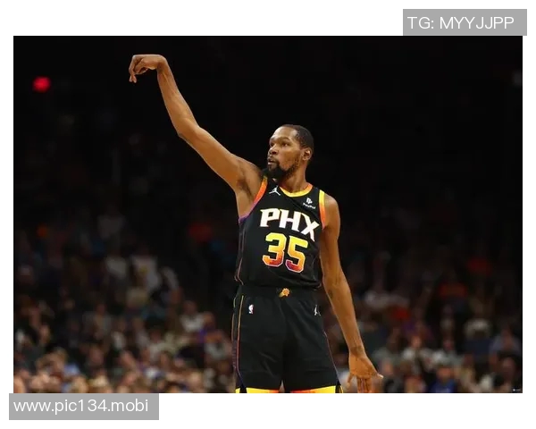 重大方案流出!太阳4换1报价鹈鹕22+6神锋,布克终于等来最强帮手 重大方案流出!太阳4换1报价鹈鹕22+6神锋,布克终于等来最强帮手